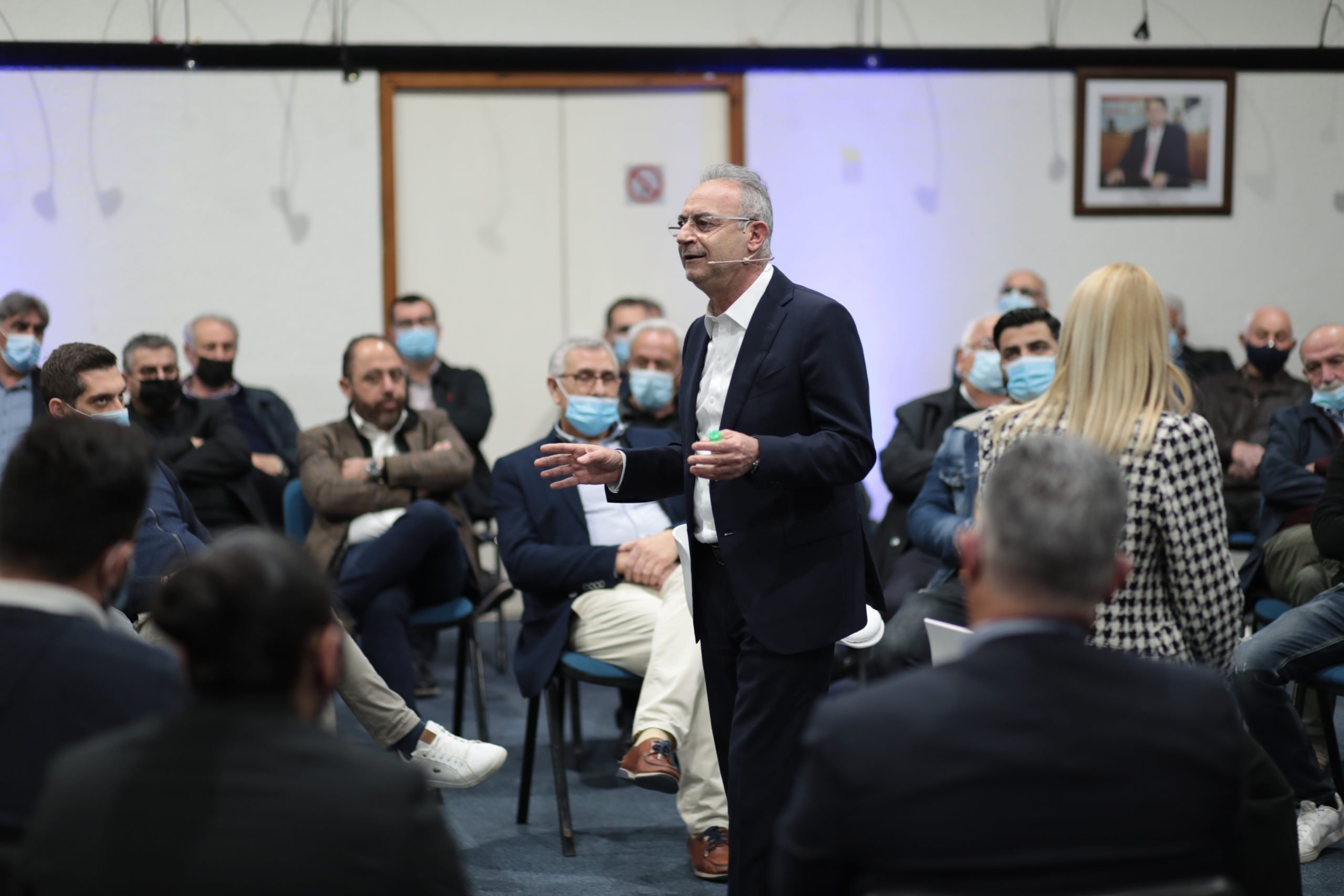 Town Hall Meeting Παραλίμνι